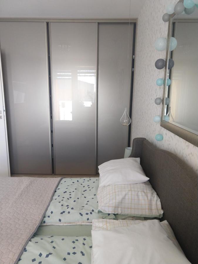 Apartament Fala-Miodowy Dom Kolobrzeg Luaran gambar