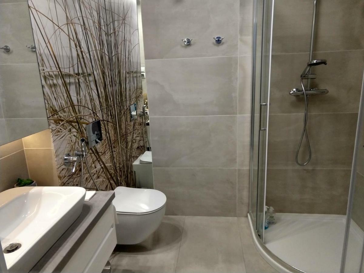 Apartament Fala-Miodowy Dom Kolobrzeg Luaran gambar